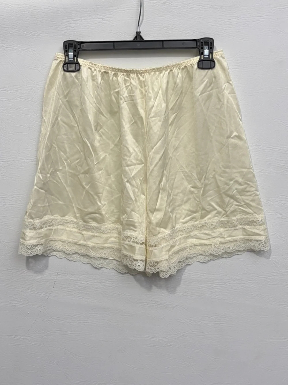 Vintage Nylon Lace-Trim Slip Shorts - Cream Large - Picture 1 of 6